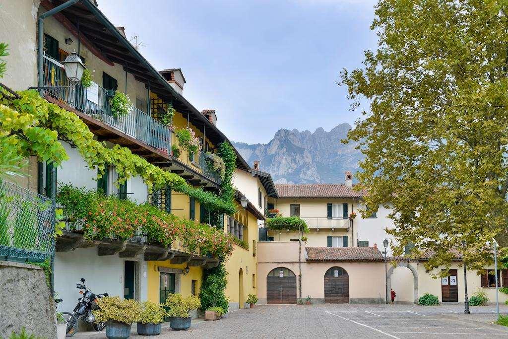 Hotel Don Abbondio Lecco Exterior foto